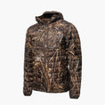 load image into gallery viewer, Gator Waders Studio Mens CumulusJacket Realtree Max 7 4