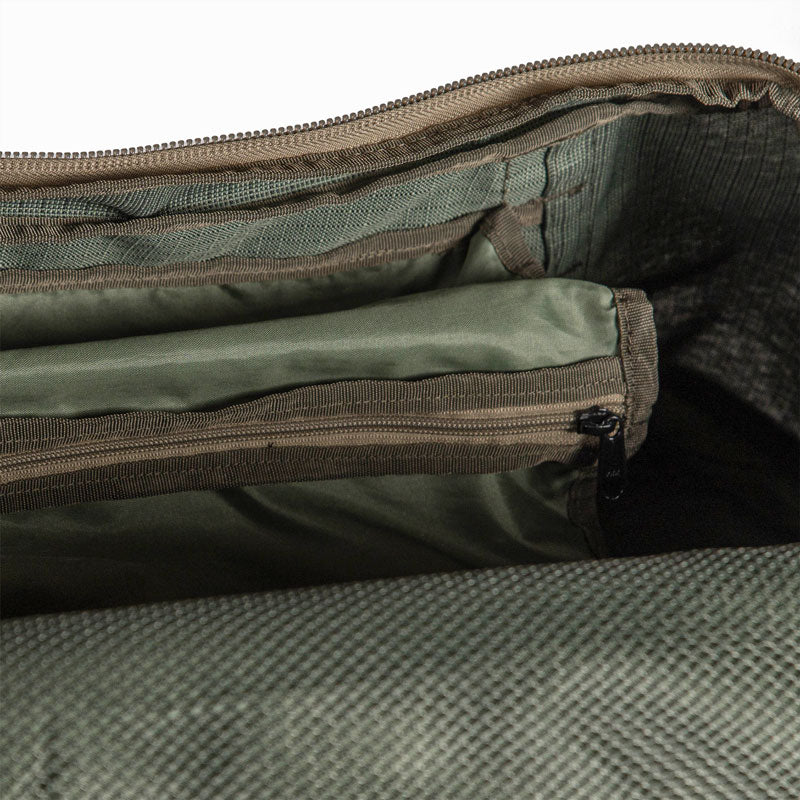 migrator duffle bag delta - inside zipper view